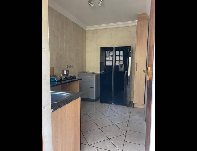 3 BEDROOM HOUSE FOR SALE IN HEATHERVIEW